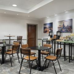 Conference Lounge