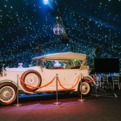 Old Mob Car Decor