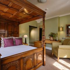 The Holt Guest Suite