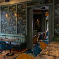 Restaurant Dining