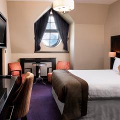 Junior Penthouse Room