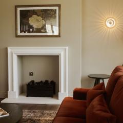 Mews suite sitting area
