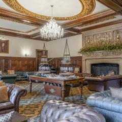 Bosworth Lounge