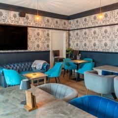Duke Bar