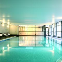 Hotel Pool