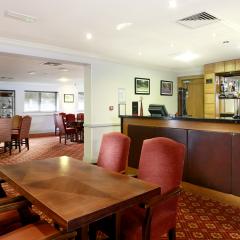 Masters Bar