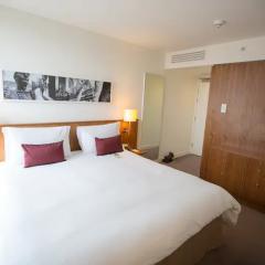 City Suite Guest Room