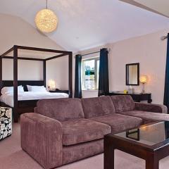 Luxury Suites