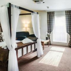 Feature Room