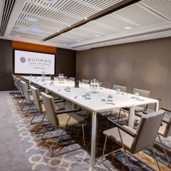 Hyde Park 3 Boardroom