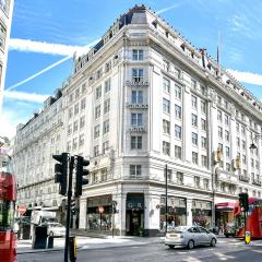 Strand Palace Hotel
