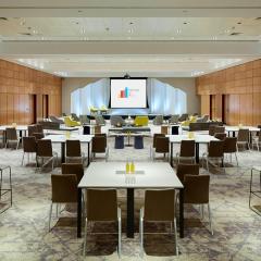 Lindbergh Suite - London Heathrow Marriott Hotel