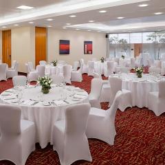Knightsbridge Suite - Sheraton Heathrow Hotel