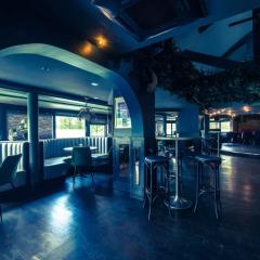 Garden Room - The Embankment