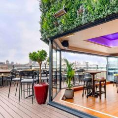 Rooftop Terrace Bar - Doggett's Coat and Badge