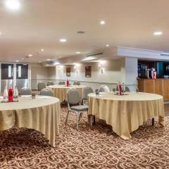 Tatton Suite - Pinewood Hotel