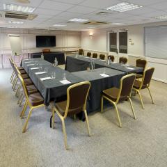 Windsor Suite - Donnington & Co.