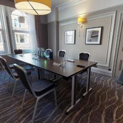 The Verne Room - Macdonald Burlington Hotel