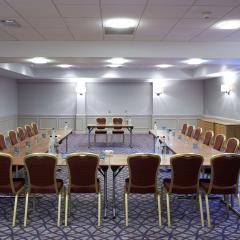 Arden Suite - Doubletree by Hilton Stratford Upon Avon