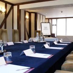 Windsor Suite - Whately Hall Hotel