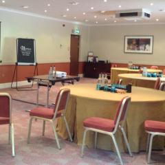 Salmon Suite - Stratford Manor
