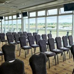 1707 Suite - Warwick Racecourse