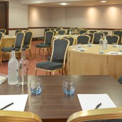 Courtyard - Ashford International Hotel & Spa