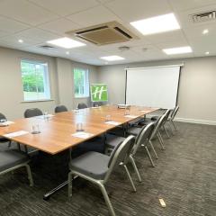 Oliver Suite - Holiday Inn Aylesbury