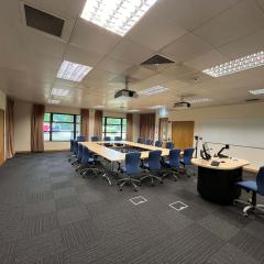 LR14 - Cranfield Management Development Centre (CMDC)
