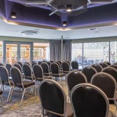 Oak Suite - Center Parcs Sherwood Forest