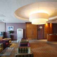Frogmore - Crowne Plaza Reading East