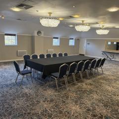 Duchess Suite - London Chigwell Prince Regent Hotel, Signature Collection by Best Western