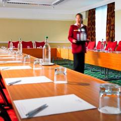 Caernarfon Room - Delta Hotels by Marriott Heathrow Windsor