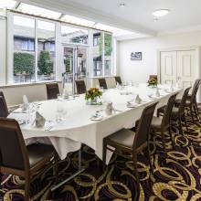 Dove Suite - Mercure Dartford Brands Hatch Hotel & Spa