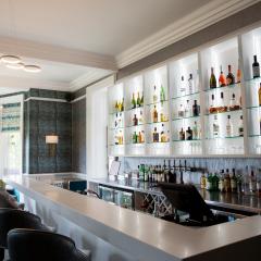 The 1905 Bar - Barnett Hill Hotel