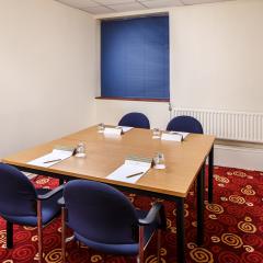 Green Park - Mercure Leeds Parkway