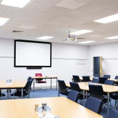 Avon and Severn - Burleigh Court Conference Centre and Hotel