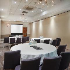 St Anne's Two Suite - Doubletree by Hilton St Anne's Manor