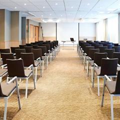 Meeting Room 6 & 7 - Novotel Leeds Centre